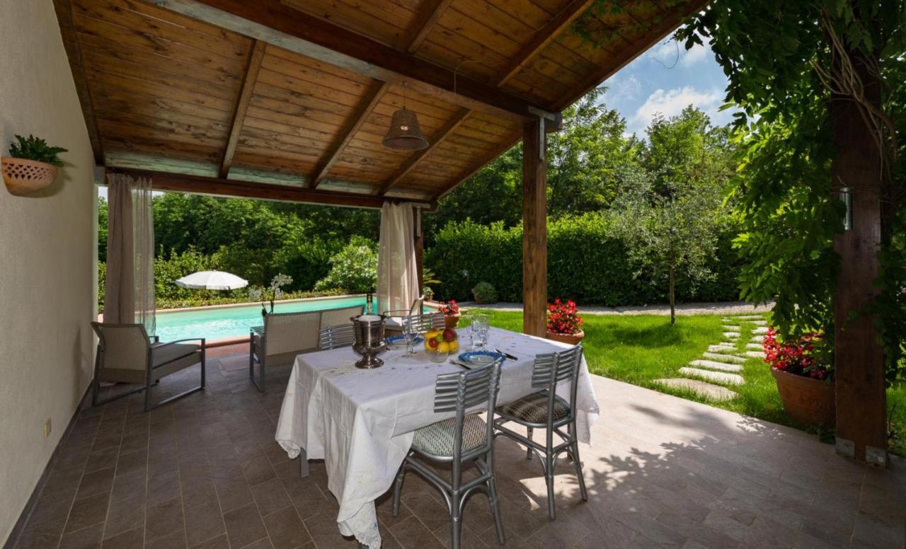 Villa Con Piscina Esclusiva Nel Verde Lucca Exteriér fotografie